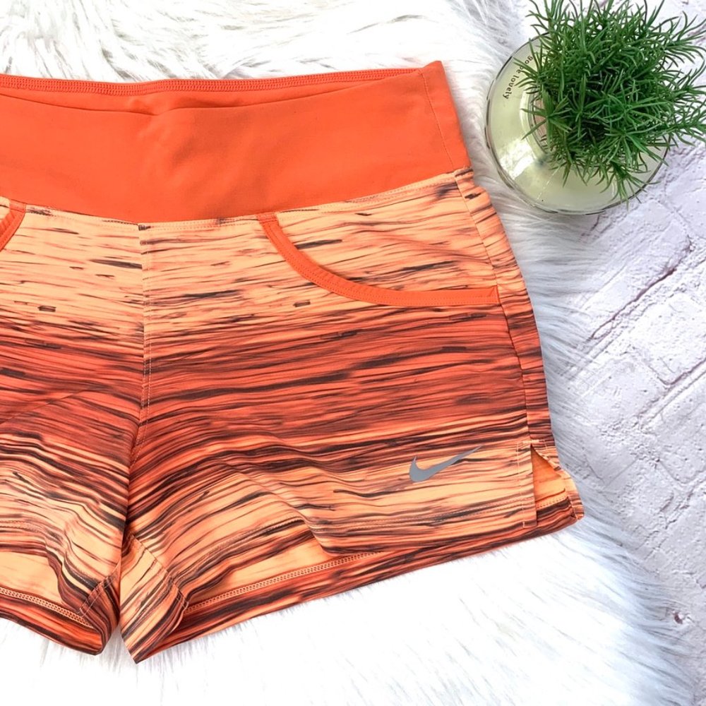 SOLD! 🏃♀️|•NIKE•| Running Crew Shorts Dri-Fit - Picture 1 of 8